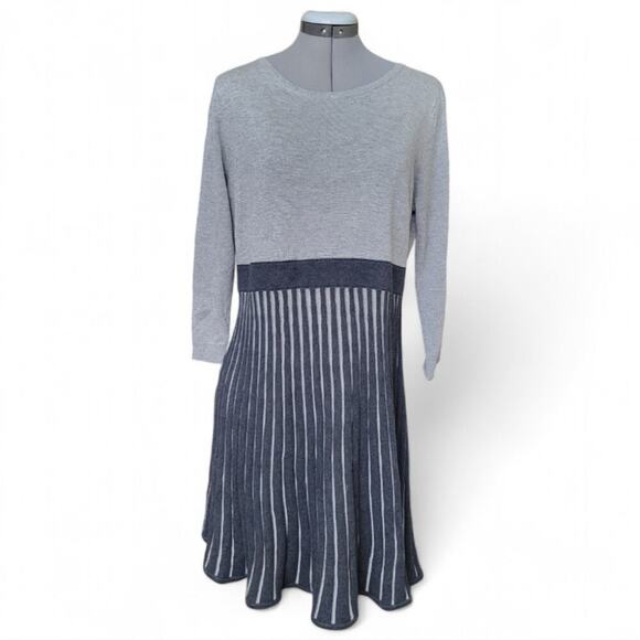 Calvin Klein Sweater Dress Pleated Contrast Skirt Size Large Gray Two Toned - Picture 1 of 9